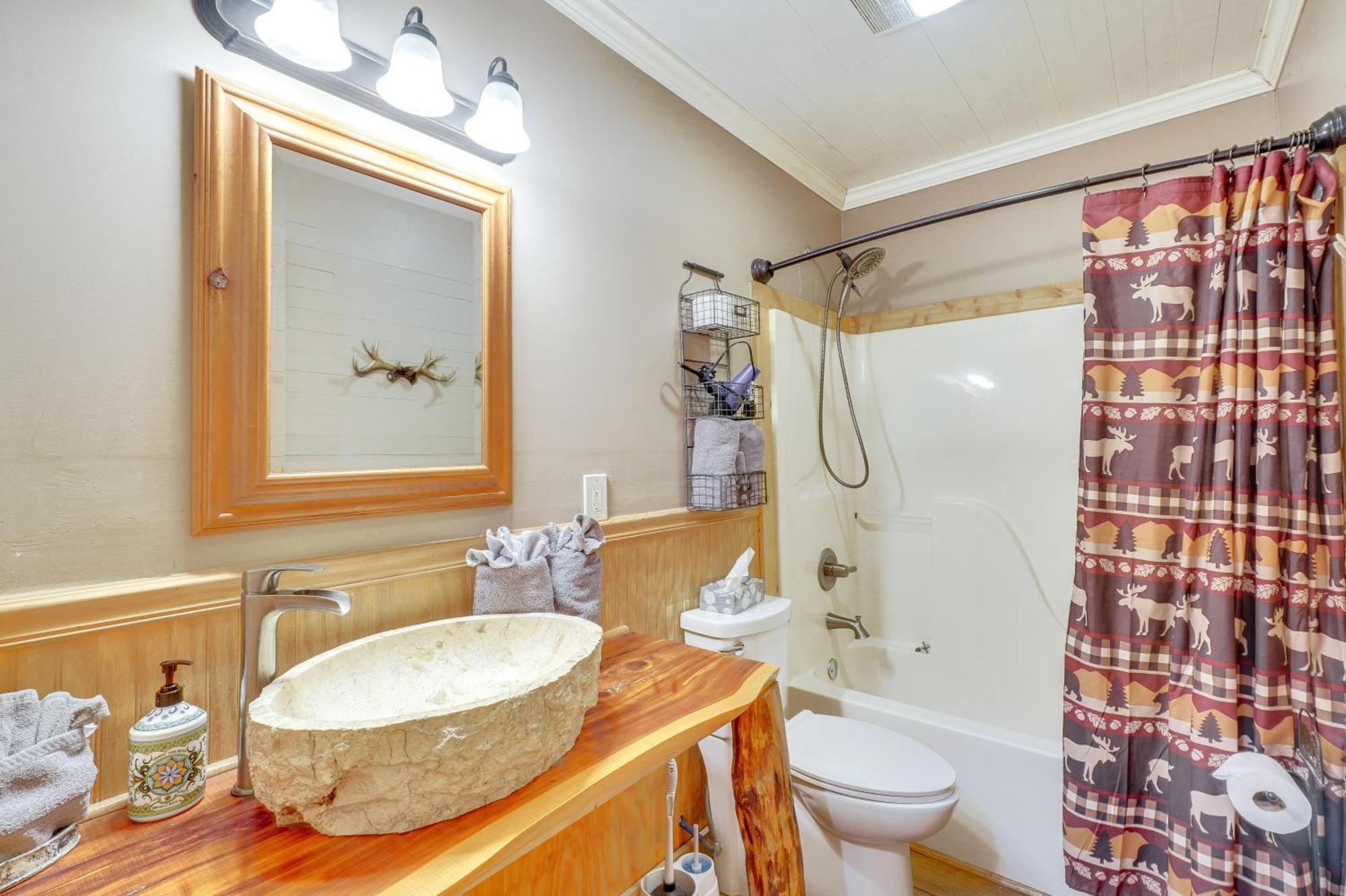 Just Fur Relaxin Sevierville Cabin With Hot Tub! Extérieur photo